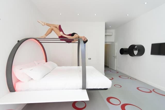 Suite, Jetted Tub