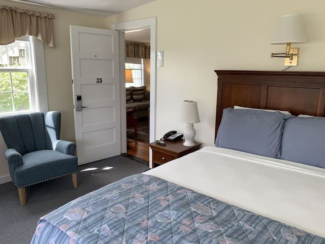 Classic Room, 1 Queen Bed, Non Smoking
