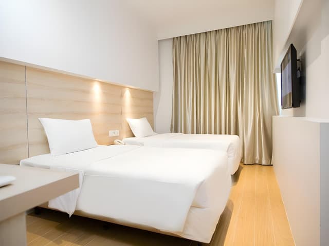 Deluxe Double or Twin Room