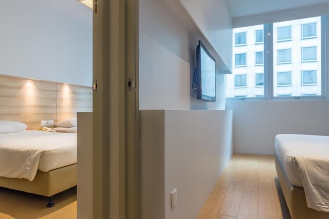 Deluxe Connecting Room