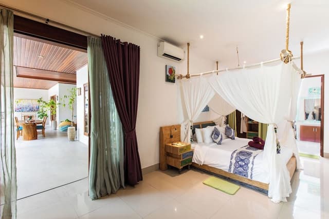5 Bedroom MasBro villa