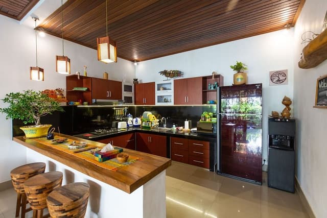 5 Bedroom MasBro villa