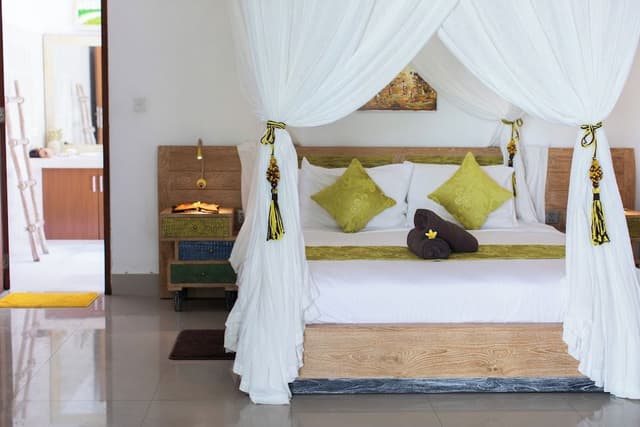 5 Bedroom MasBro villa