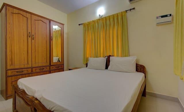 Luxury Apartment, 1 King Bed, Smoking