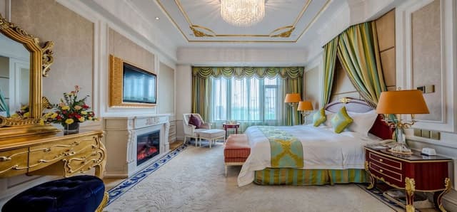 Executive Suite