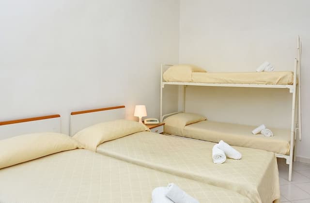 Economy Quadruple Room