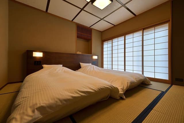 Premium Suite, Courtyard Area
