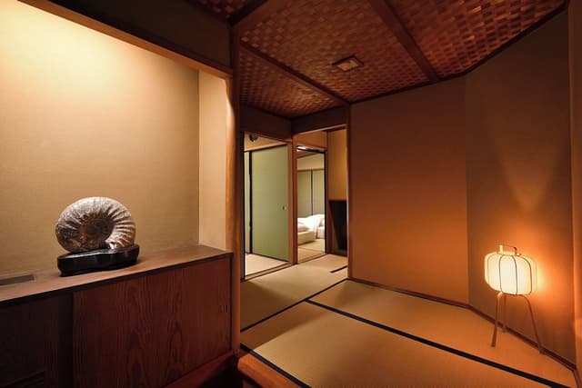 Japanese Style Twin Bed Room with Onsen (No smoking)