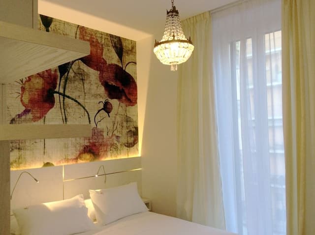 Standard Room, 1 Queen Bed
