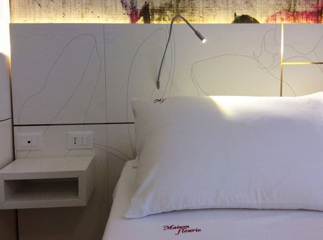 Standard Room, 1 Queen Bed