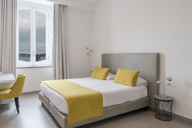 Deluxe Double or Twin Room, Sea View