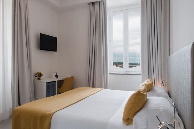 Deluxe Double or Twin Room, Sea View