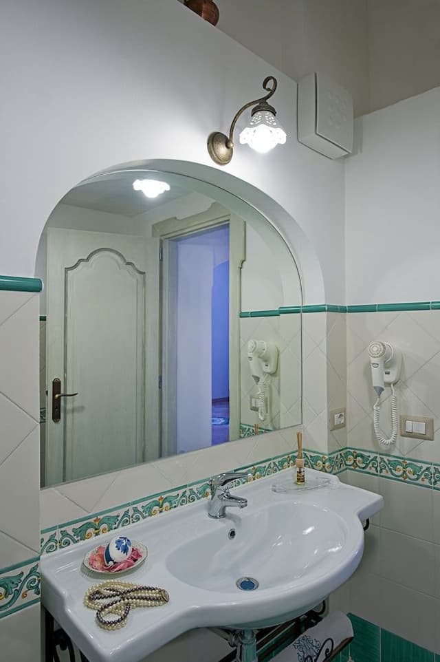 Panoramic Apartment, 2 Bedrooms, Jetted Tub, Sea View (L'Infinito)