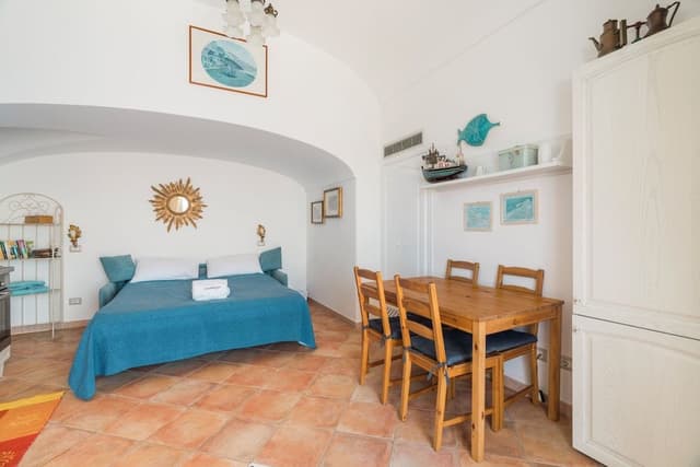 Panoramic Apartment, 2 Bedrooms, Jetted Tub, Sea View (L'Infinito)