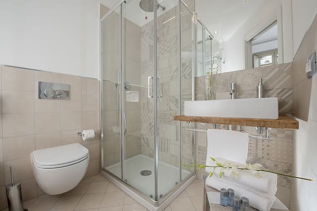 Deluxe Triple Room (with Colosseo View)