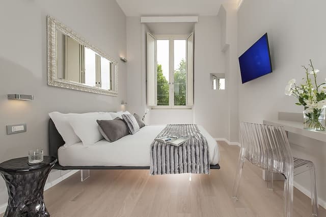 Deluxe Double Room (with Colosseo View)