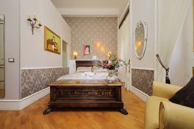 Suite, City View (Cesare)