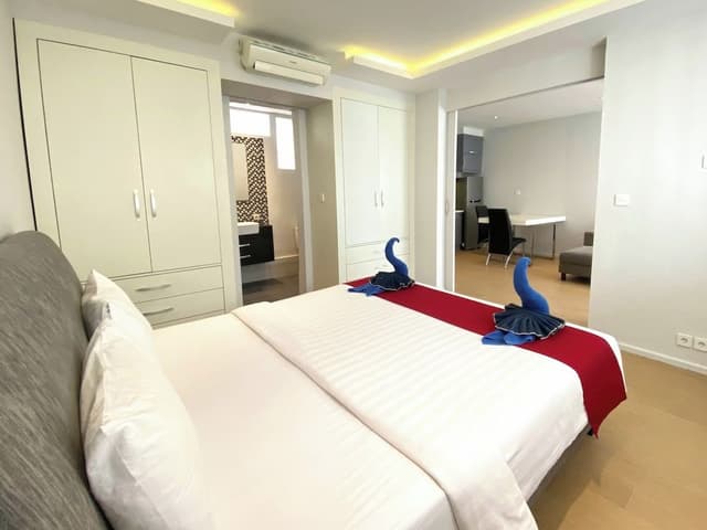 Superior Room, Pool View