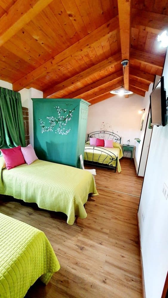 Family Quadruple Room, 1 Bedroom, Ensuite, Garden View