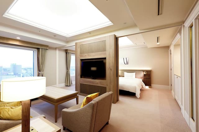 Suite, 2 Bedrooms (High Floor)