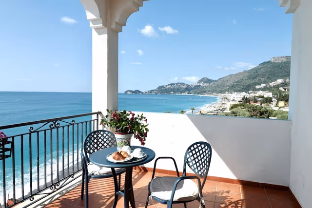 Deluxe Room, Terrace, Sea View