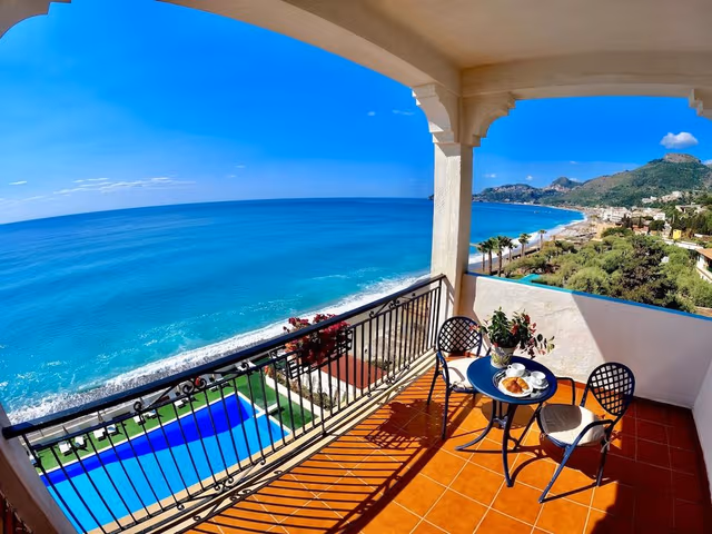 Deluxe Room, Terrace, Sea View