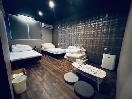 Private Room for 4 People