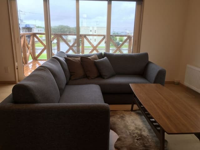2 Bedroom Apartment, Non-Smoking, Mountain View
