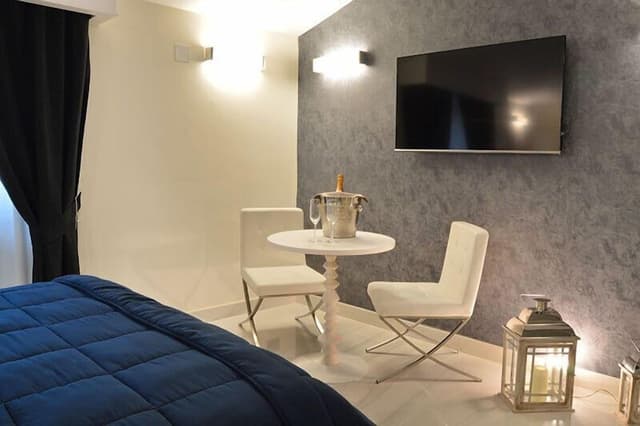 Exclusive Suite, Jetted Tub