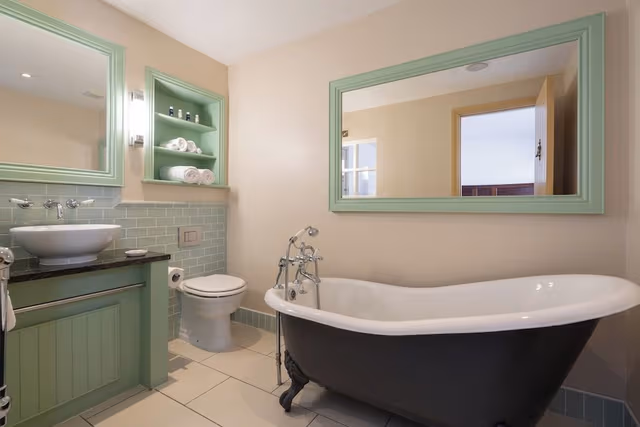 Duplex, 1 Bedroom, 2 Bathrooms, Garden View