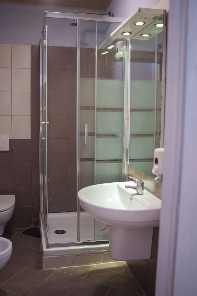 Basic Shared Dormitory, Women only, Shared Bathroom