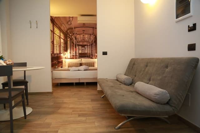 Studio (4 people)