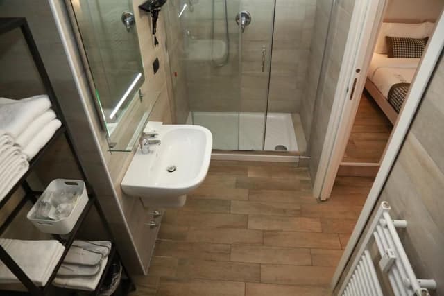 Family Studio (2 Adults + 2 Children)