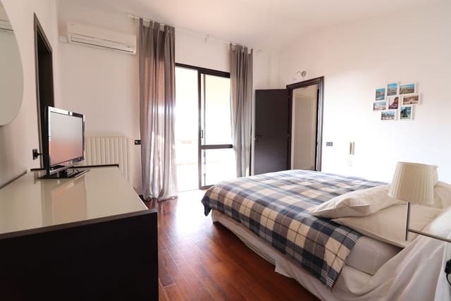 Family Apartment, Annex Building
