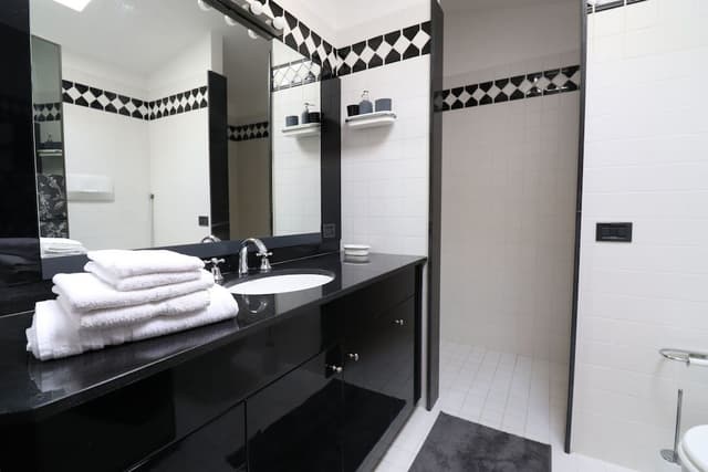 Family Apartment, Annex Building
