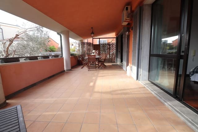Family Apartment, Annex Building
