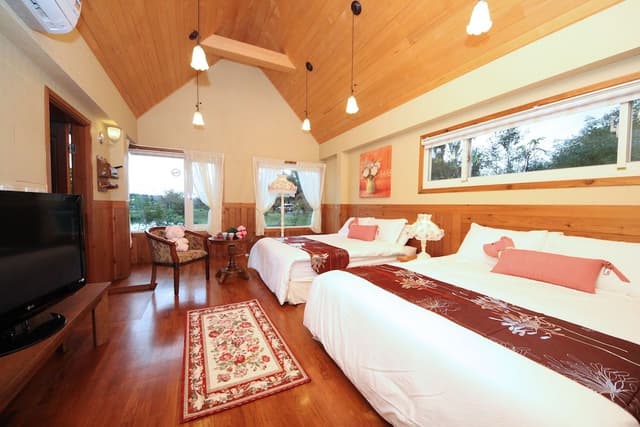 Basic House, 2 Double Beds