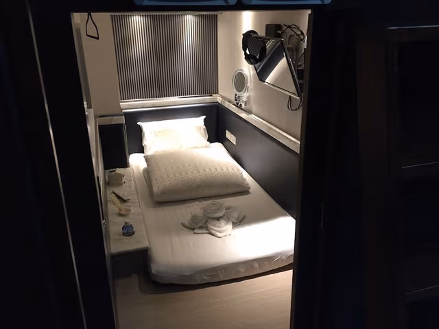 Single Room, Shared Bathroom