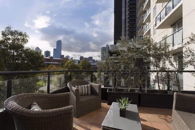 3-Bedroom City View Deluxe Apartment (1 King, 2 Singles, 1 Day Bed, 1 Triple-Bunk)