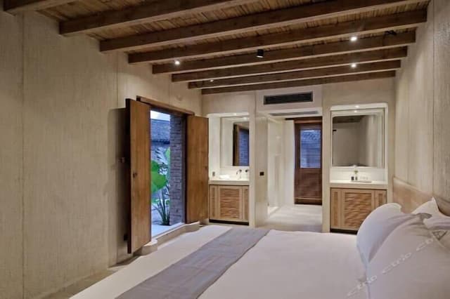 Family House, Multiple Bedrooms, Courtyard Area