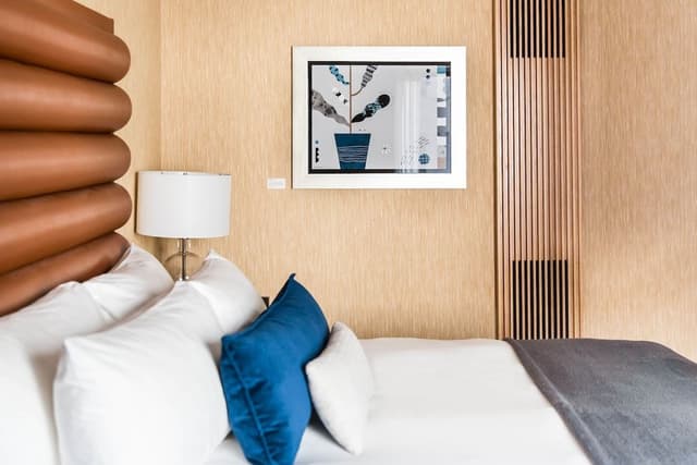 Executive Suite, Multiple Beds