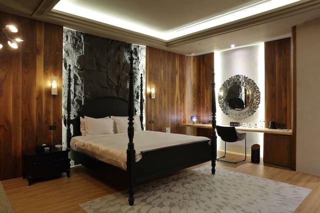Standard Room (No Garage - check in after 18:00)
