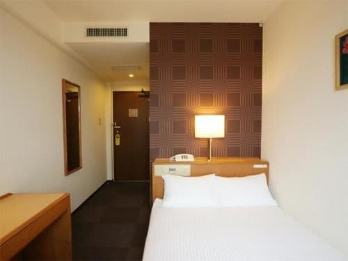 Semi Double Room - Non-Smoking