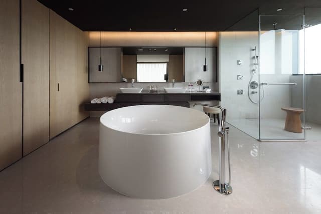 Junior Suite, 1 King Bed, Balcony, River View