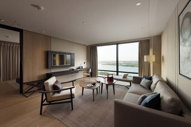Junior Suite, 1 King Bed, Balcony, River View
