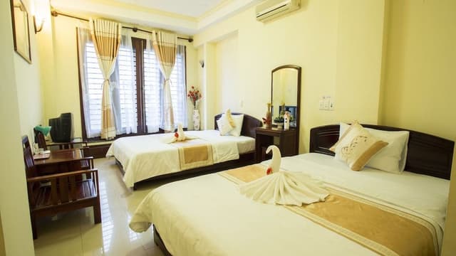 Deluxe Twin Room, 2 Double Beds, City View