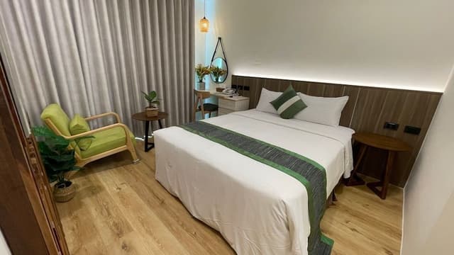Double Room, Mountain View