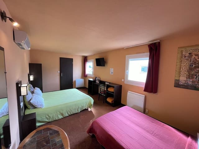 Classic Quadruple Room