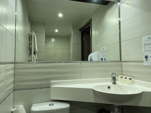 Triple Room