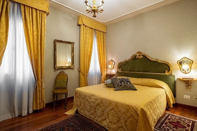 Classic Double Room